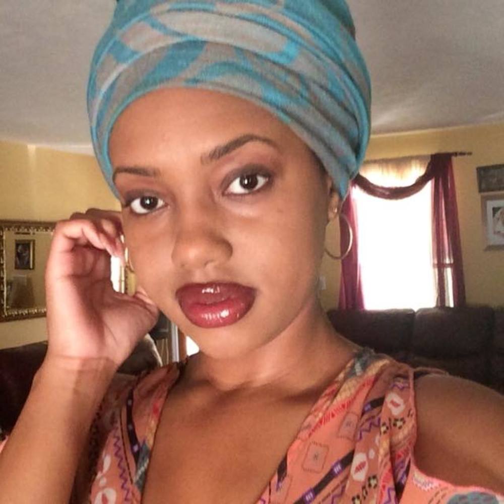 Meet your Posher, Christina
